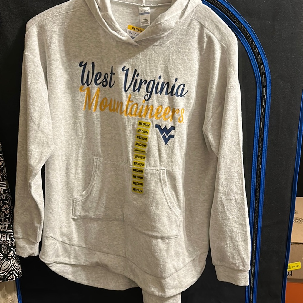 Liv Casual NCAA pullover